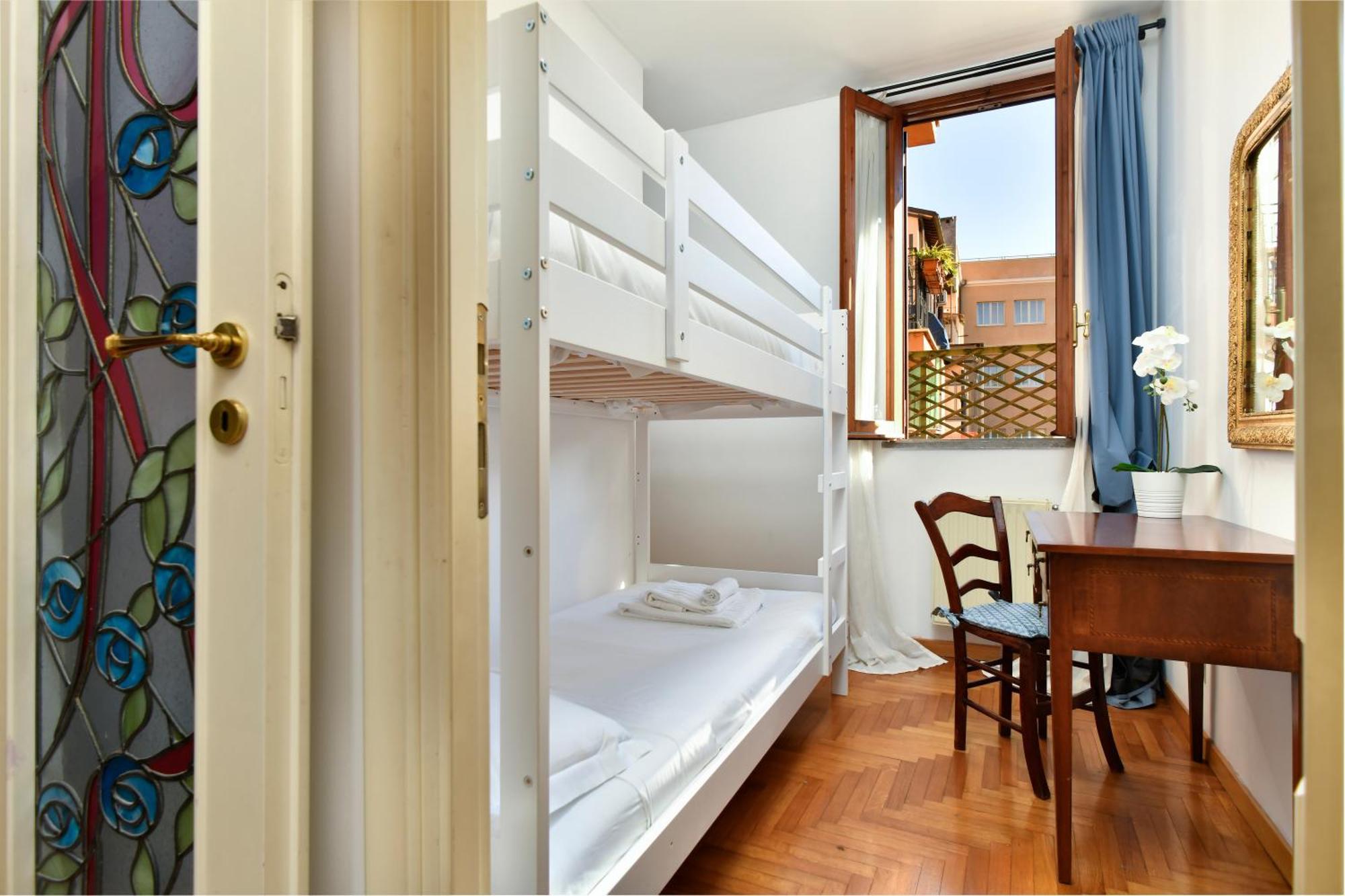 Trevi Charme Apartment Rome Bagian luar foto