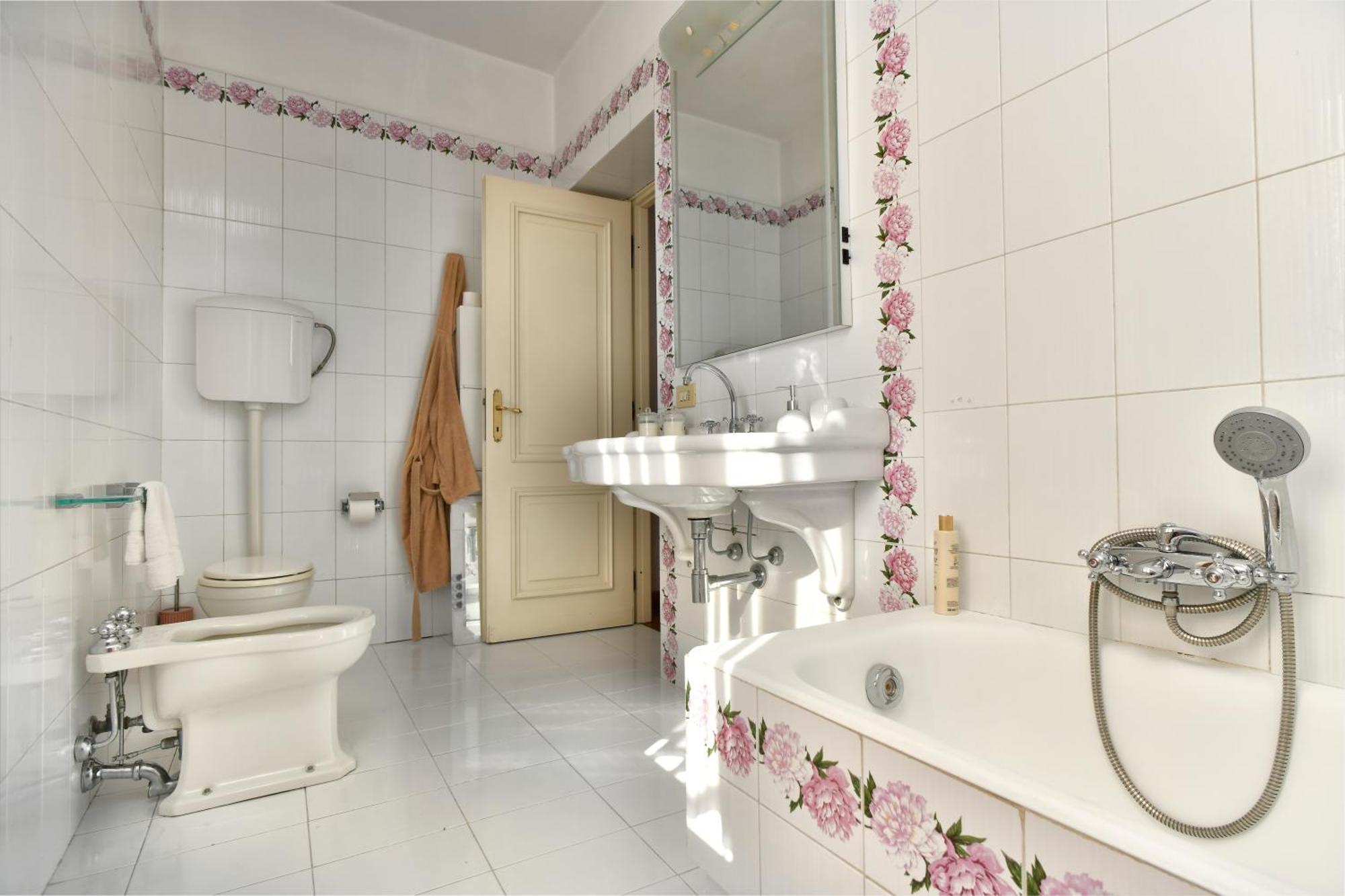 Trevi Charme Apartment Rome Bagian luar foto
